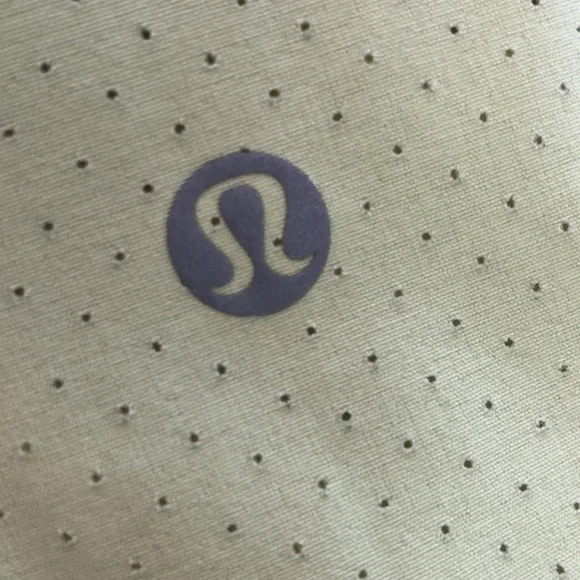 LULULEMON Close the Distance Tank. - Picture 5 of 5